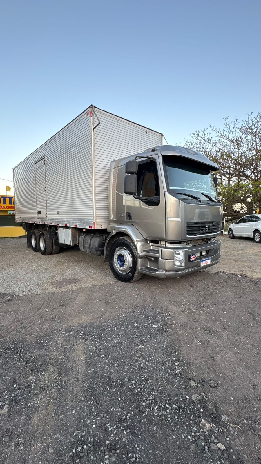 VOLVO VM 260 - foto 7