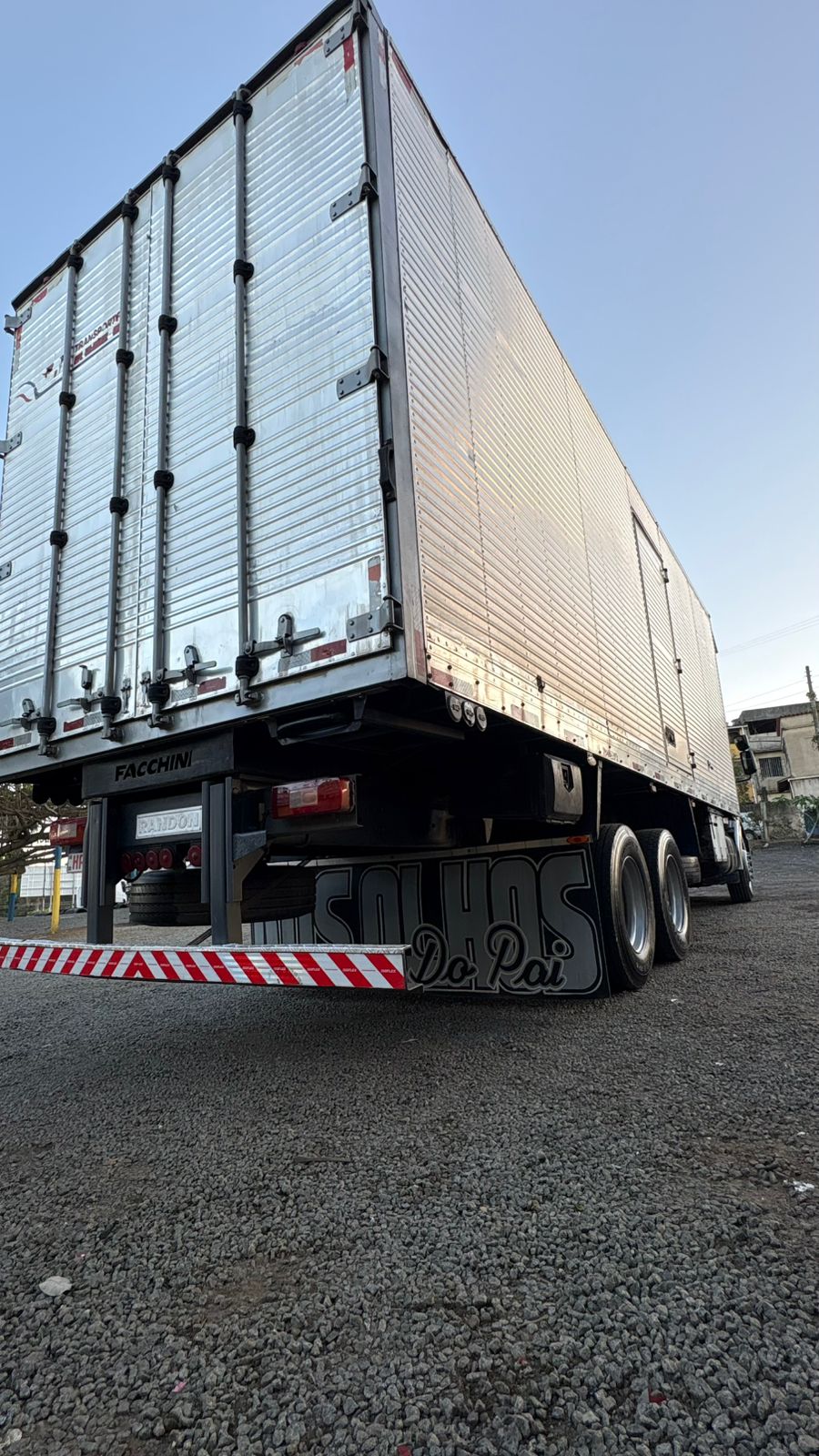 VOLVO VM 260 - foto 4