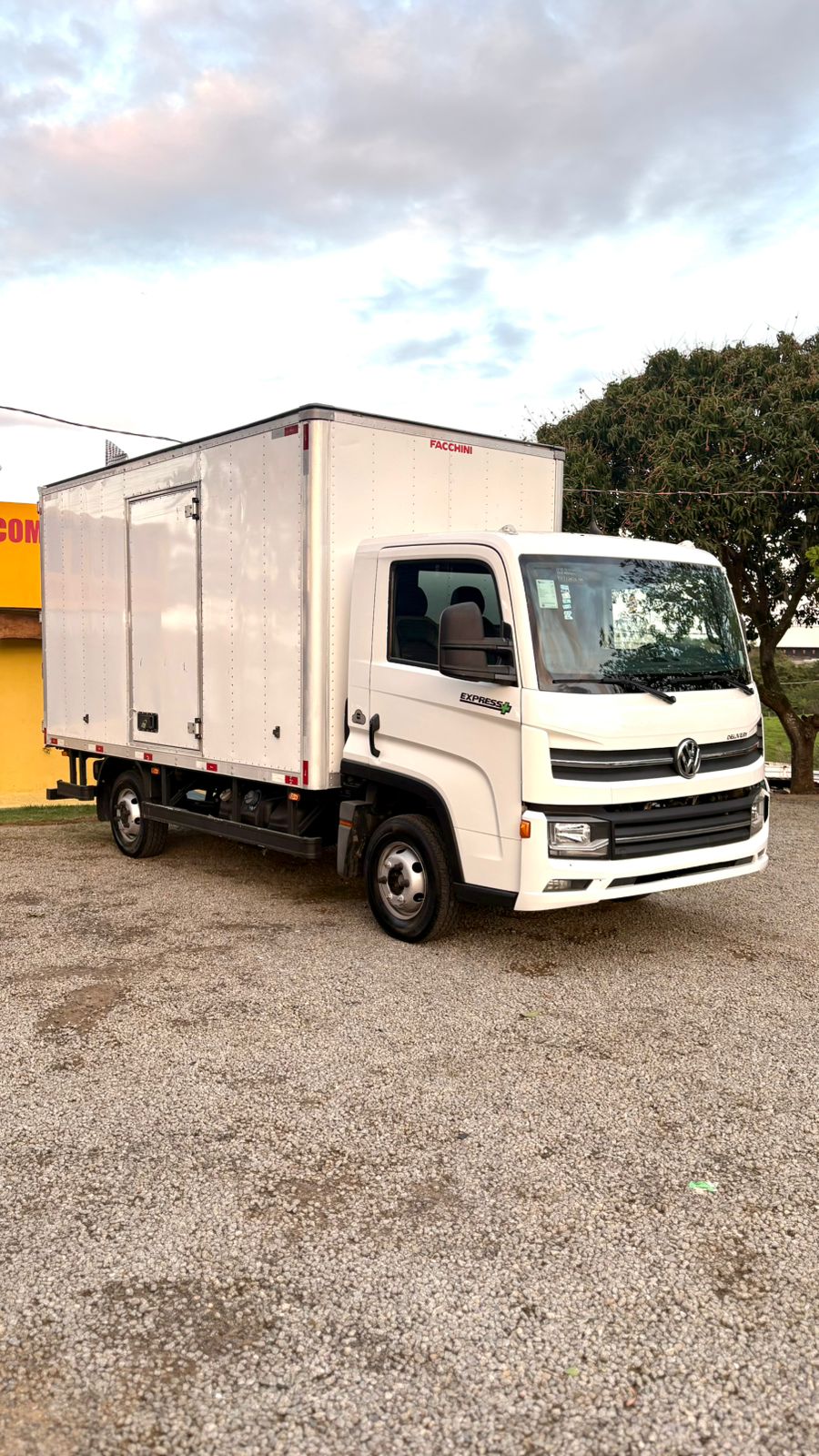 VOLKSWAGEN  DELIVERY EXPRESS