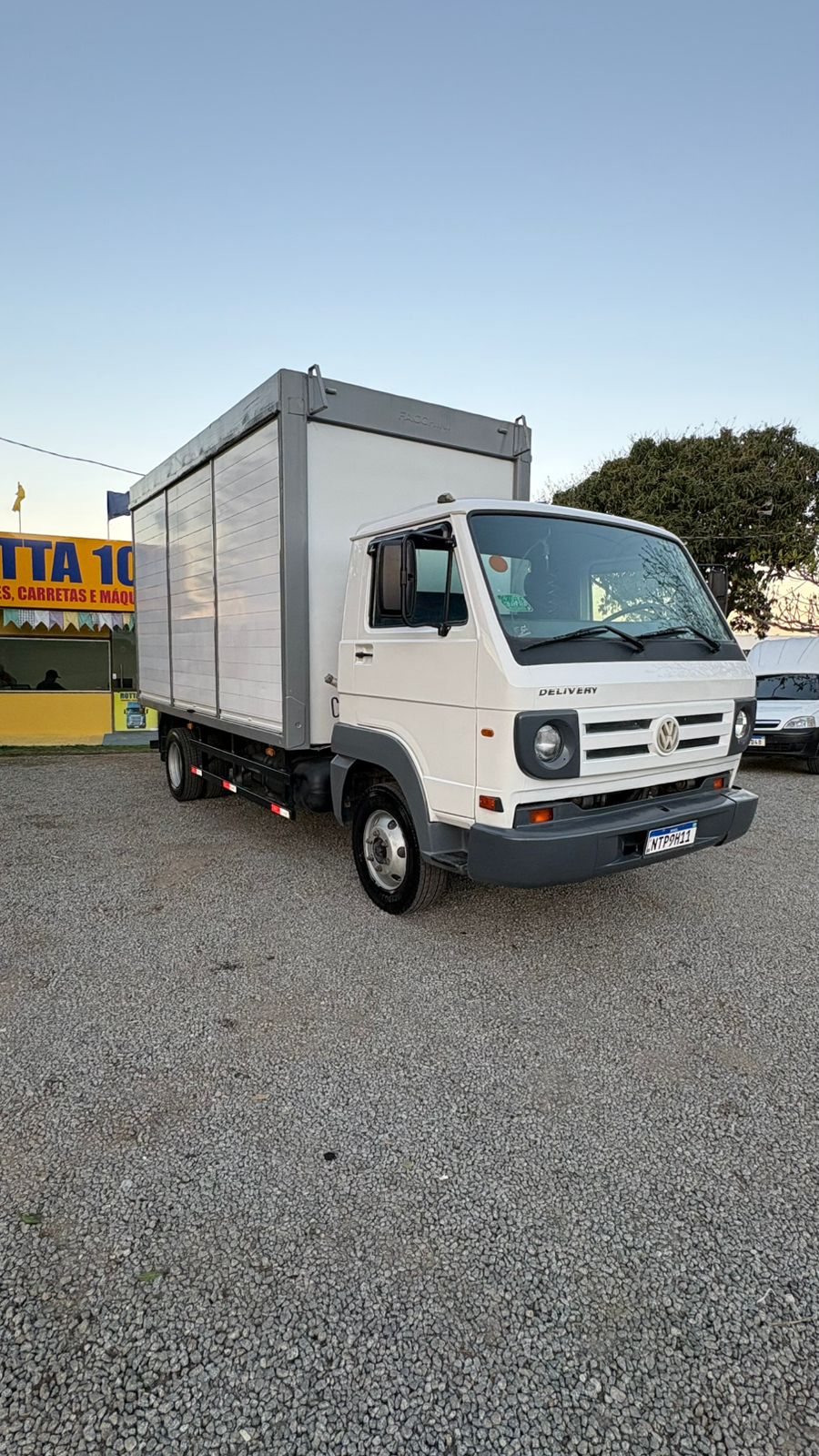 VOLKSWAGEN  8-150 DELIVERY - foto 2