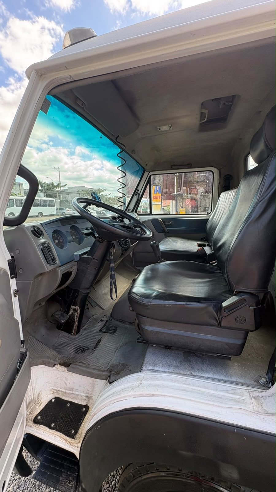 Volkswagen 8.150 - foto 10