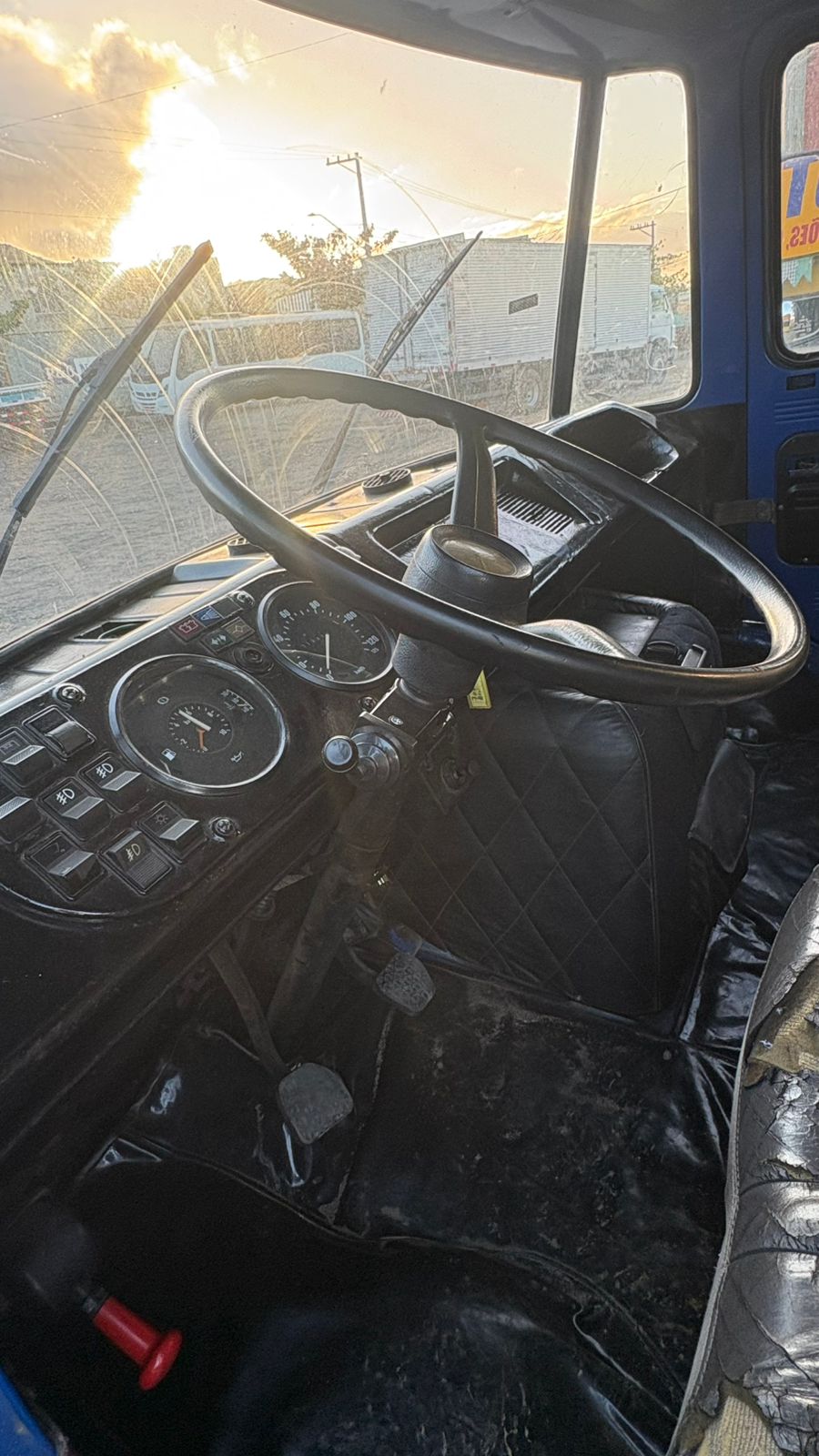 MERCEDES BENZ 708 - foto 2
