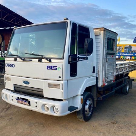 Ford Cargo 815e ano 2012